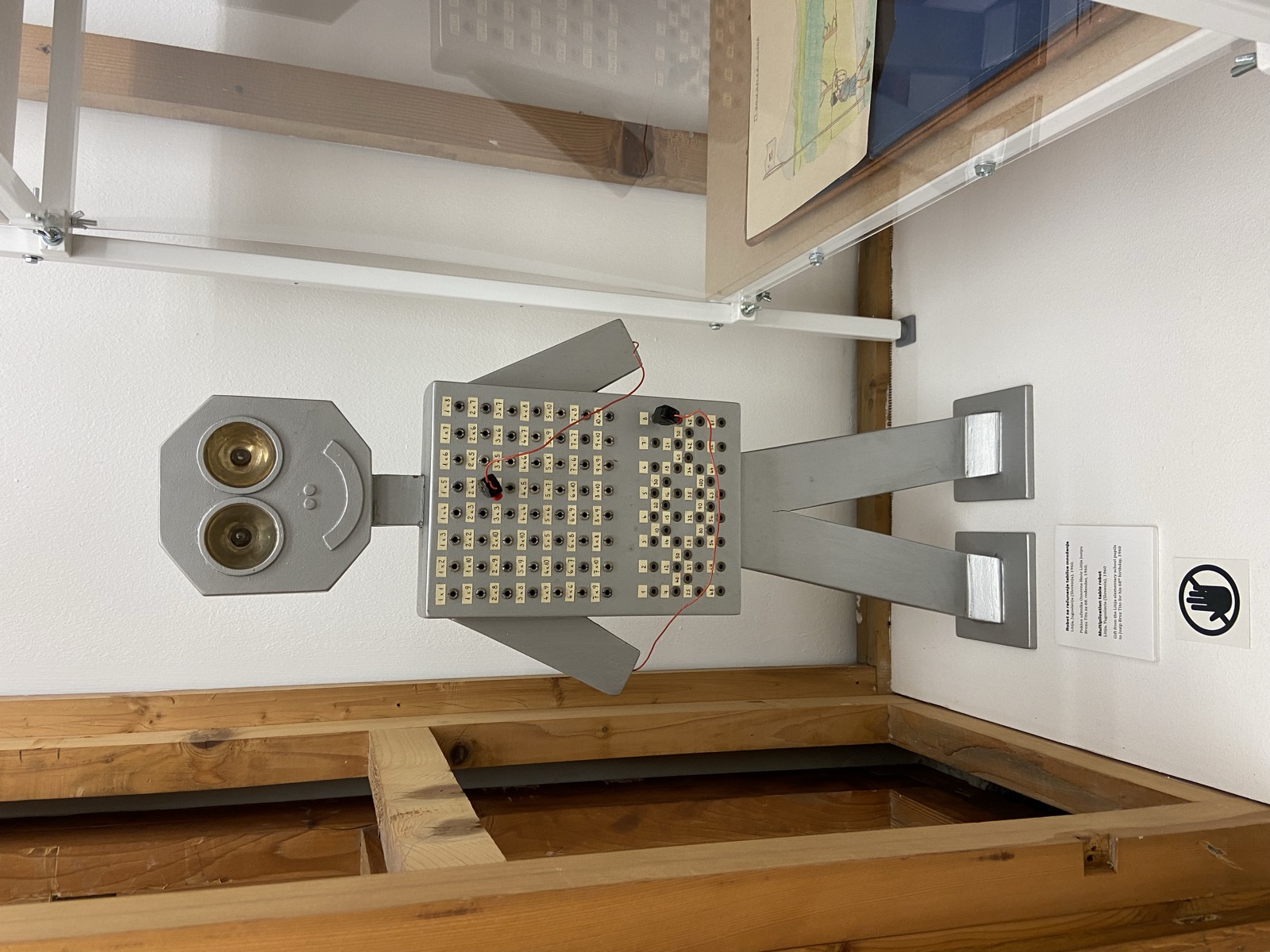 Robot in a Belgrade museum